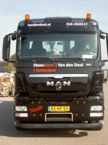 Reclame op vrachtauto